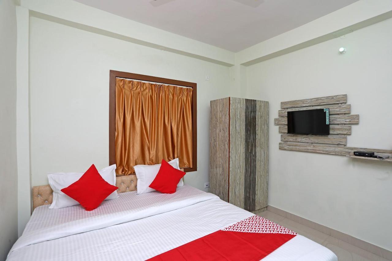 Oyo 17187 Urban Casa Hotel Колката Екстериор снимка